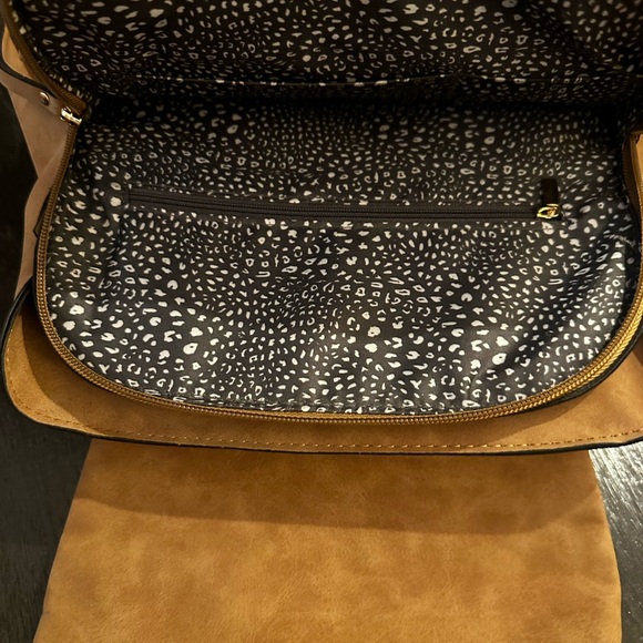 Target Universal Threads suede backpack - Picture 3 of 3